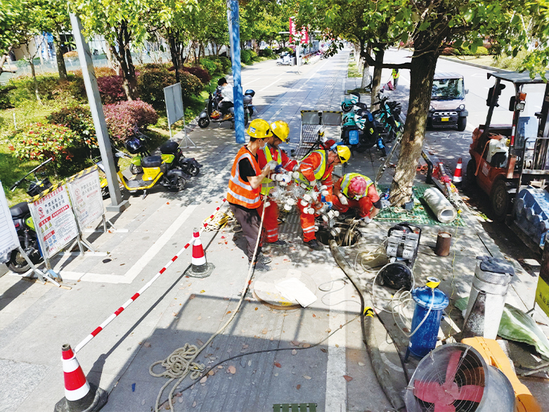  焦作UV-CIPP紫外光固化修复